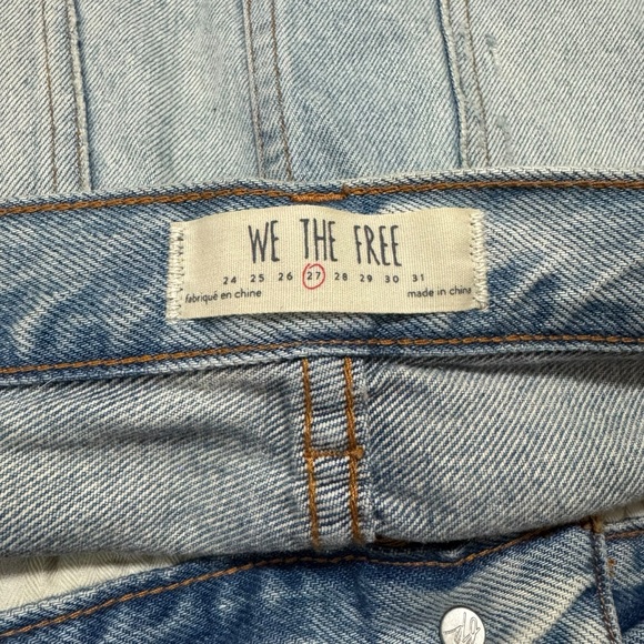 Free People We The Free Distressed Denim Mini Skirt Front Slit Size 27 - Picture 5 of 6